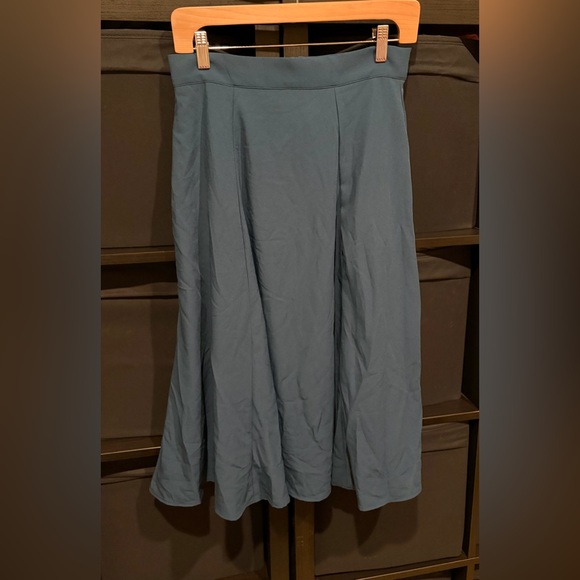 Pinup Couture Dresses & Skirts - Pinup Couture PUG Laura Byrnes Swing Skirt In Blue Ink Size M NWT